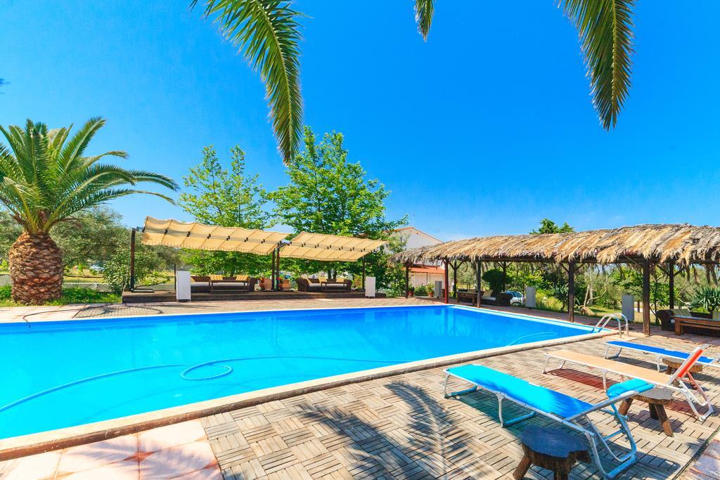 Kissos Apartments Vourvourou Zewnętrze zdjęcie